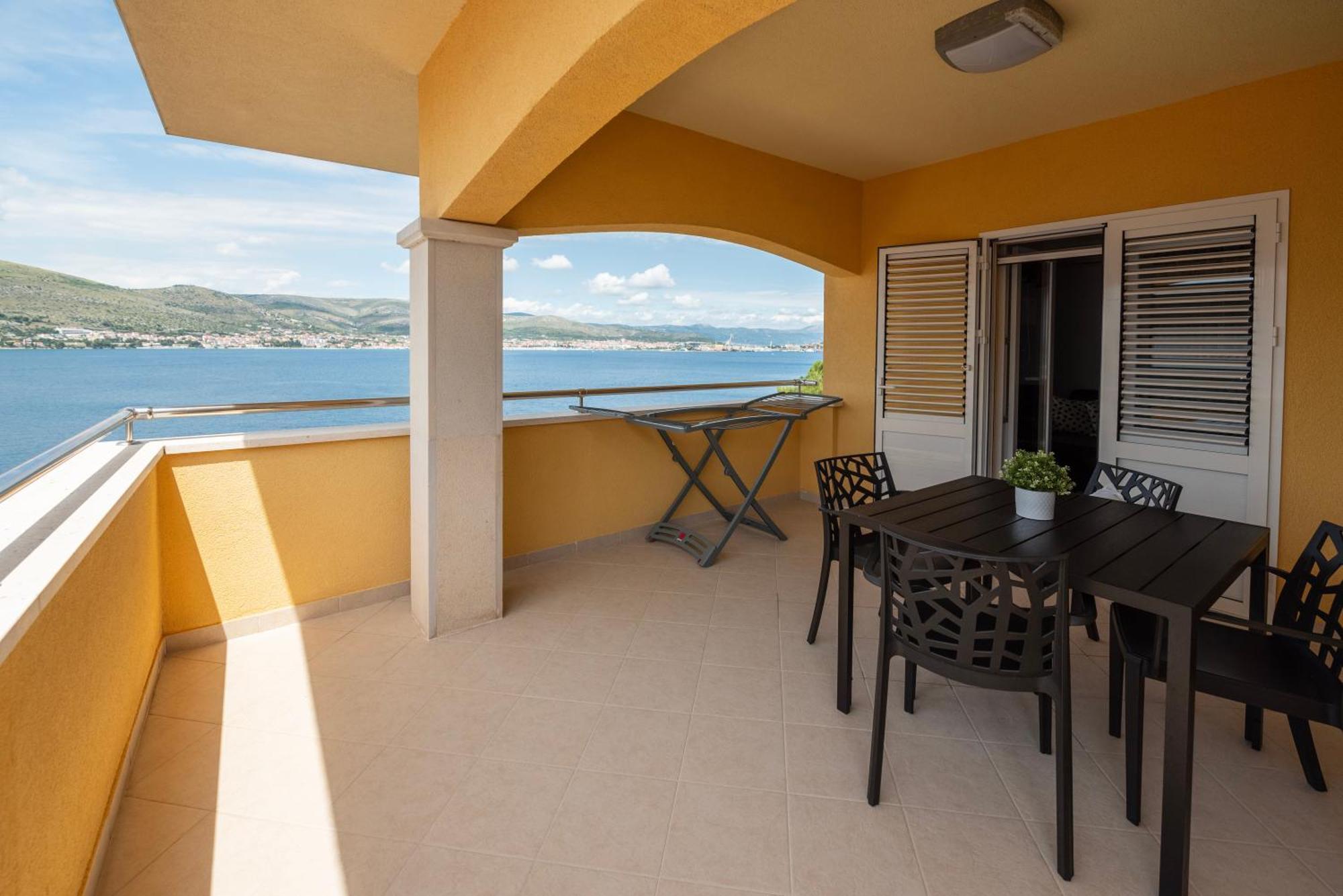 Lavanda Residence With Heated Pool Trogir Split Donji Okrug  Exteriér fotografie